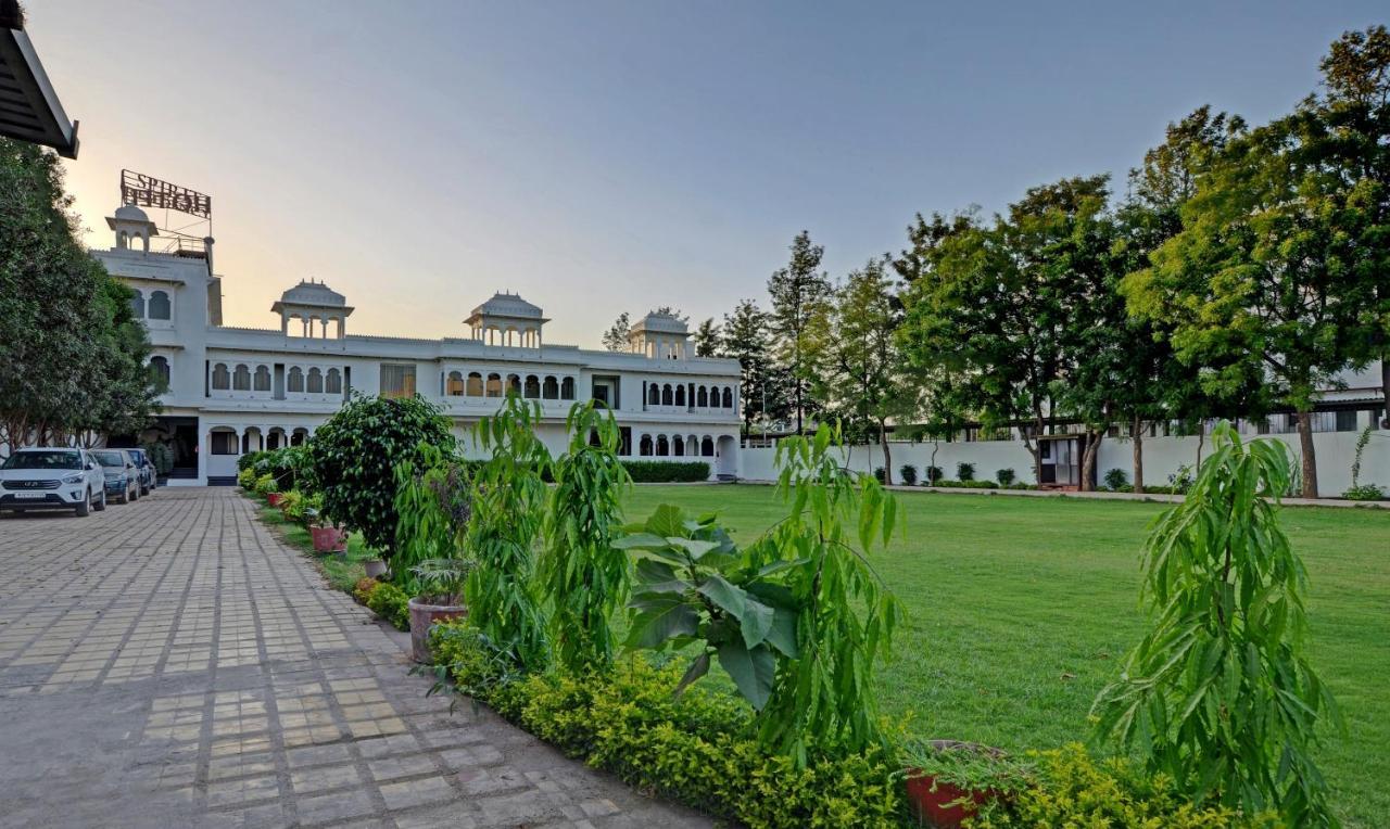 Hotel Treebo Spirit Residency Udaipur Esterno foto