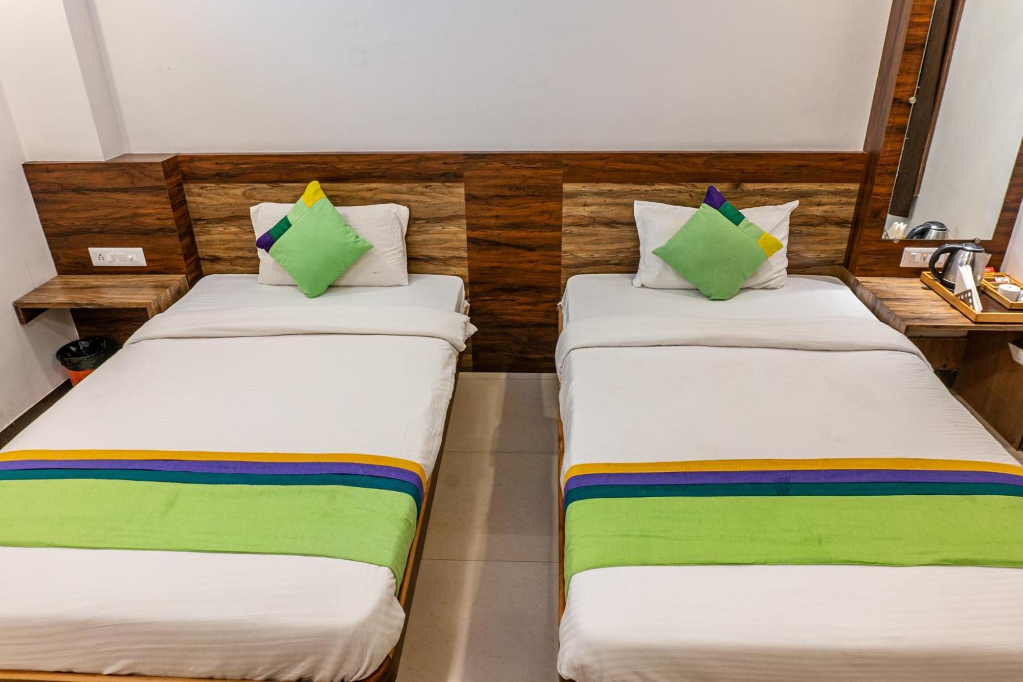 Hotel Treebo Spirit Residency Udaipur Esterno foto